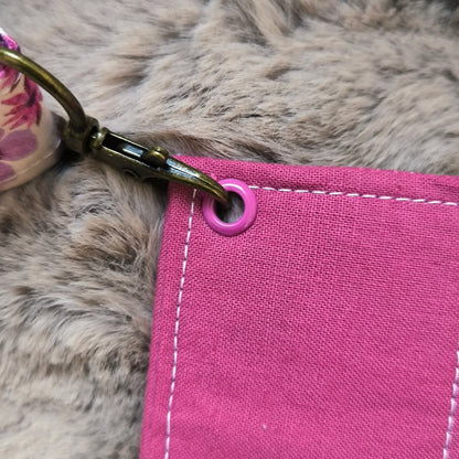 Marque-page bandoulière pour livre de poche
